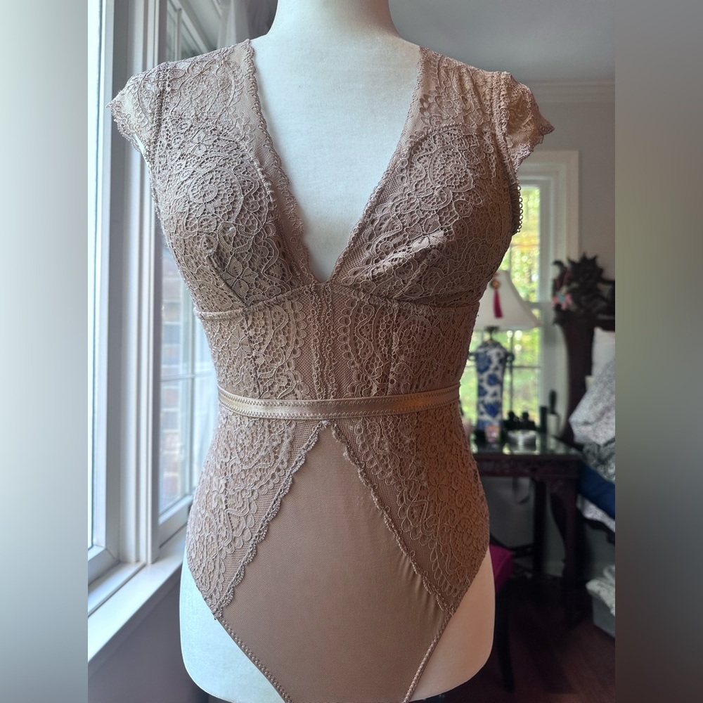 Lace V-Neck Bodysuit,New